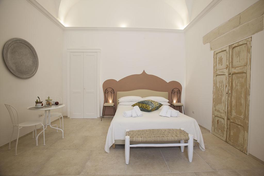 Suite Nina Lecce Exterior foto